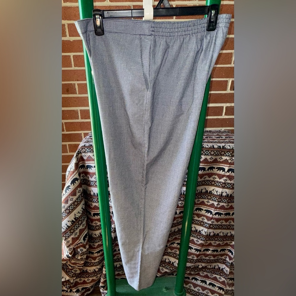 Alfred Dunner Pants Women’s Size 16 Pull On Slacks